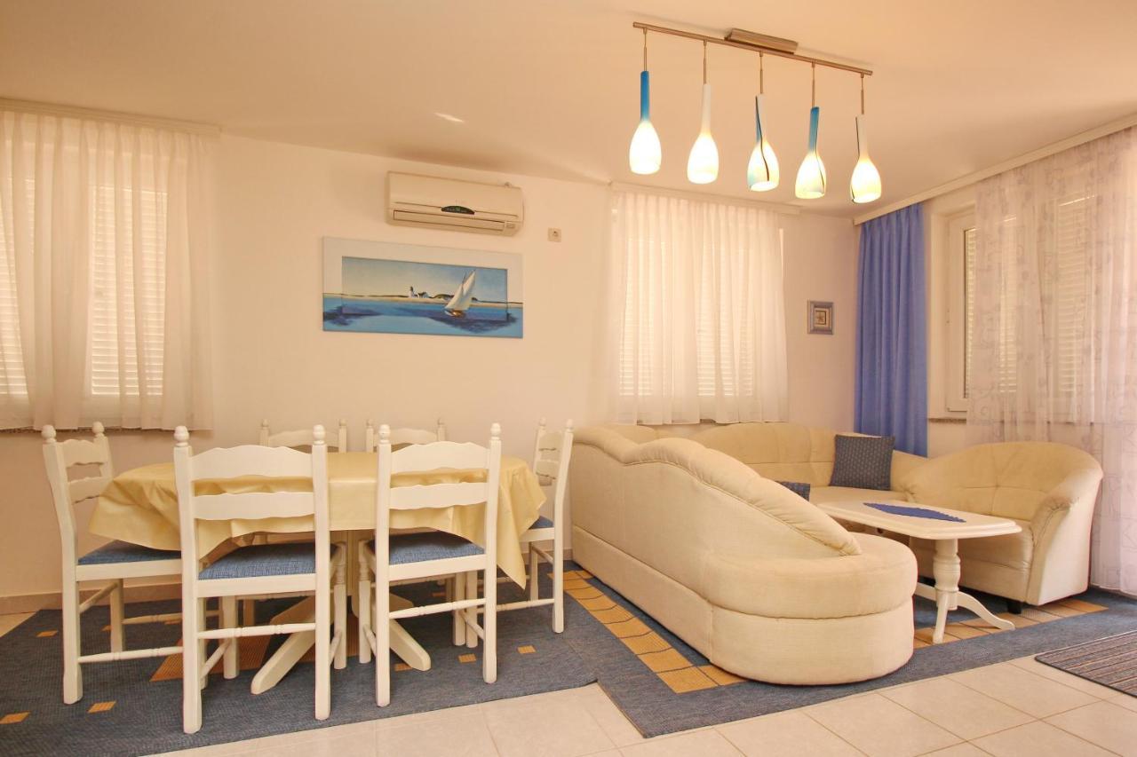 Apartments With A Parking Space Baska, Krk - 18789 Εξωτερικό φωτογραφία